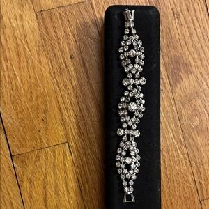 Elegant Silver Crystal Bracelet